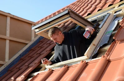 Pose de fenêtres de toit Velux à Pierrefort